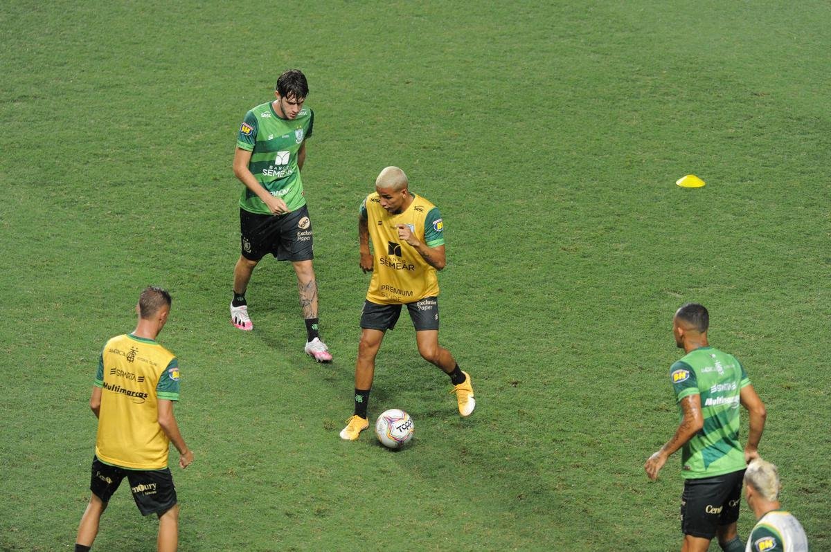 Fotos de Amrica x Vitria, no Independncia, pela 33 rodada