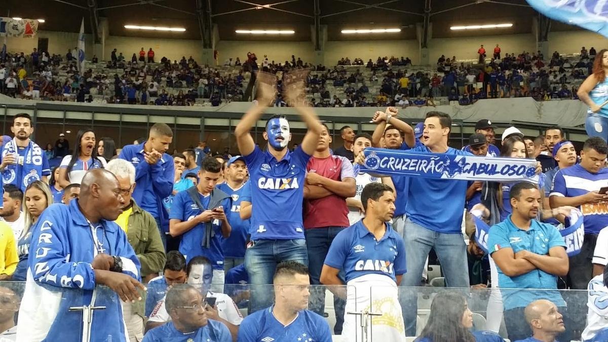 Torcida do Cruzeiro durante a partida contra o Internacional, no Mineiro, pela semifinal da Copa do Brasil