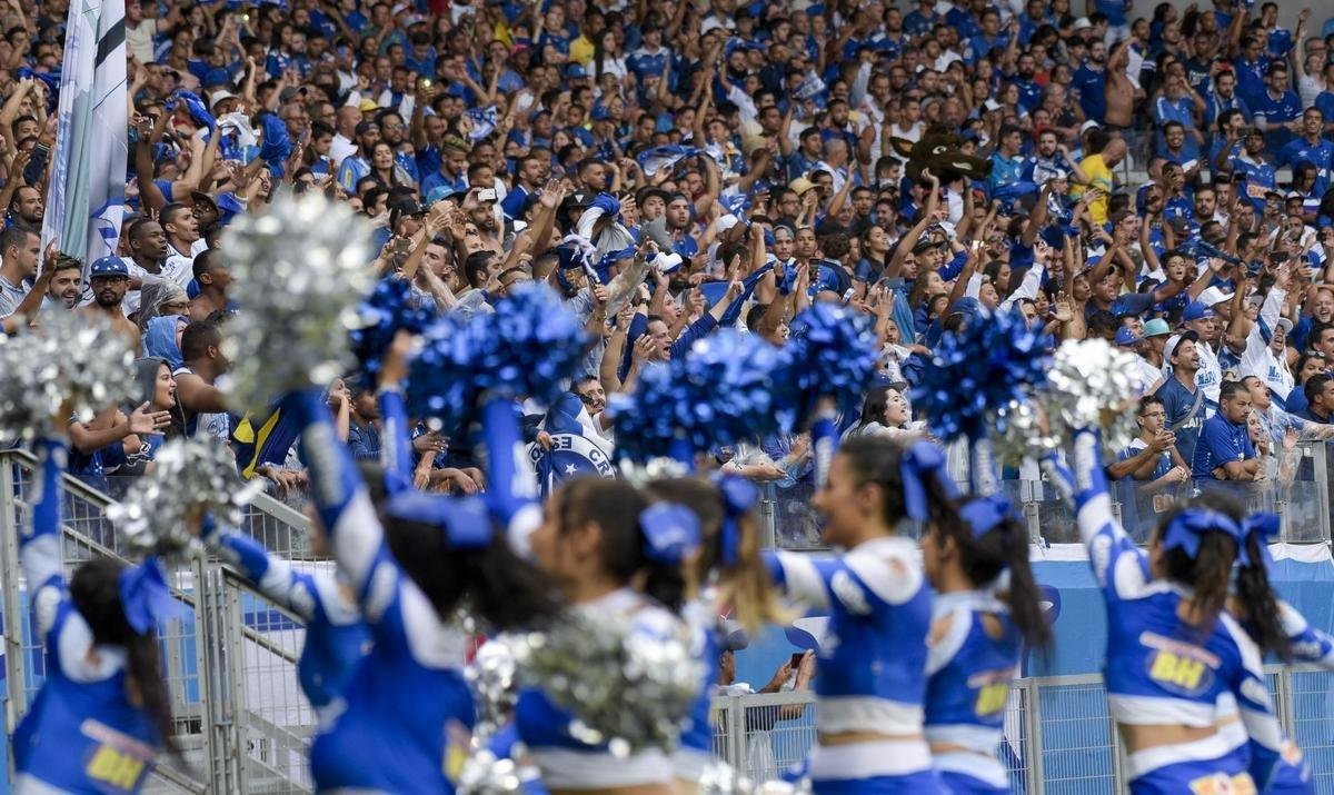 A Raposa teve mdia de quase 32 mil torcedores nos seis jogos realizados como mandante no Mineiro. O maior pblico presente foi registrado na vitria por 1 a 0 sobre o Amrica, pela quinta rodada: 50.974 espectadores.