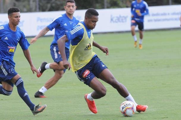 Fotos do treino do Cruzeiro desta quinta-feira, na Toca da Raposa II (crdito: Juarez Rodrigues/EM D.A Press)