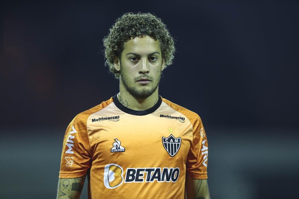 Tcnico Cuca comandou atividade do Atltico no CT da Conmebol no Paraguai 