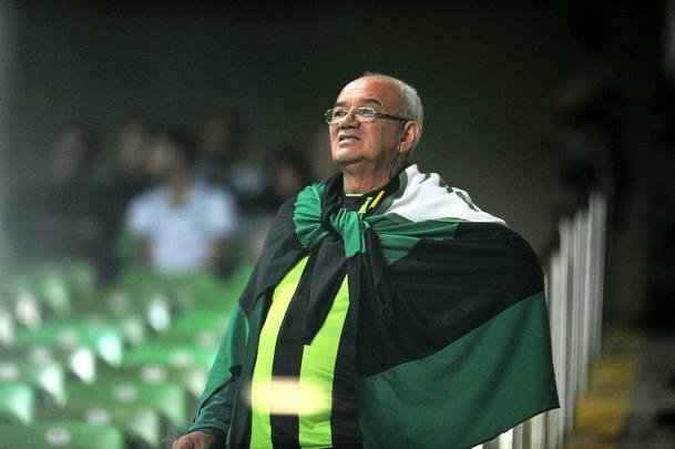 Amrica e Oeste duelaram na noite desta tera-feira, no Independncia, em jogo vlido pela 11 rodada da Srie B do Campeonato Brasileiro