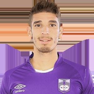 5 - Martn Rabual: cria da base do Defensor, tem 24 anos e est na quinta temporada com o elenco profissional.  titular no meio-campo e j fez dois gols nesta edio da Copa Libertadores: um na ida e outro na volta do confronto com o Bolvar, pela primeira fase.
