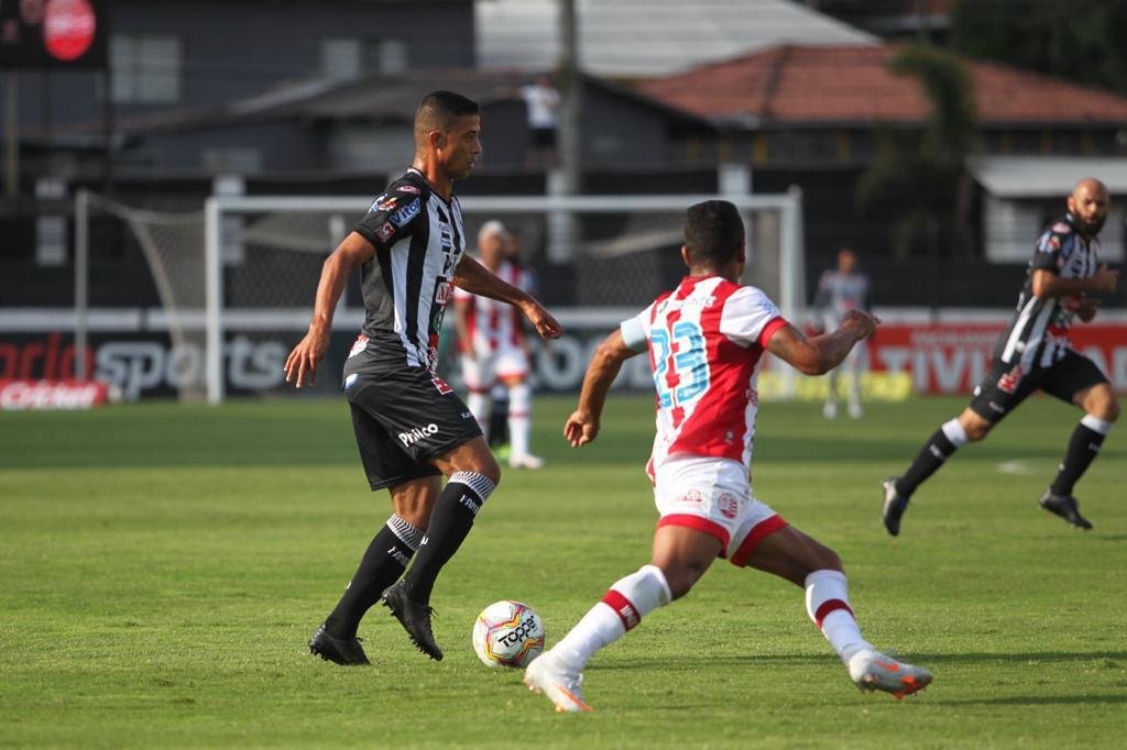 Pela 21ª rodada da Série B, o Náutico enfrentou o Operário-PR fora de casa, no estádio Germano Krüger