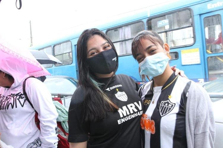 Em evento na Arena MRV, torcedores do Atltico ganharam tatuagens em comemorao ao bicampeonato brasileiro 