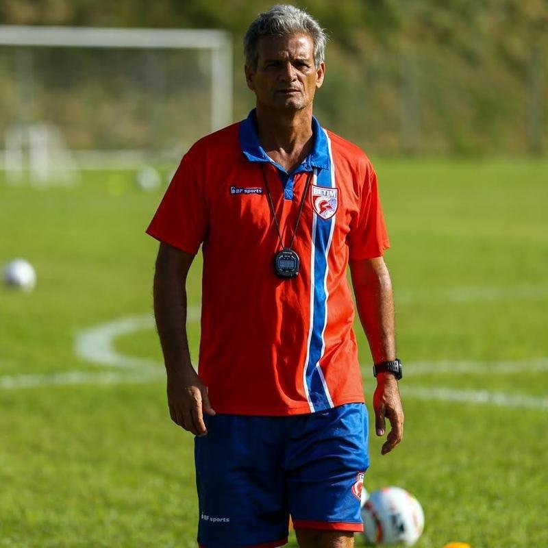 Com jogadores conhecidos da torcida mineira, como o zagueiro Edcarlos o meio-campista Leandro Domingues, o Betim apresentou o elenco nessa segunda-feira (21)