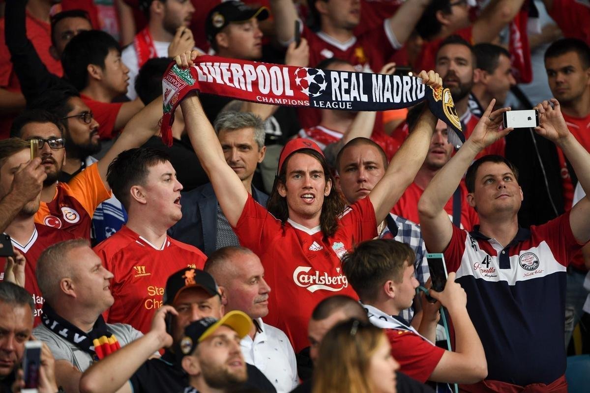 Torcidas de Real Madrid e Liverpool encheram o estdio Olmpico, de Kiev, na final da Champions