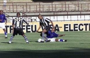 Em agosto de 2002, Cruzeiro e Botafogo ficaram no 0 a 0 no Mineiro, pelo Campeonato Brasileiro