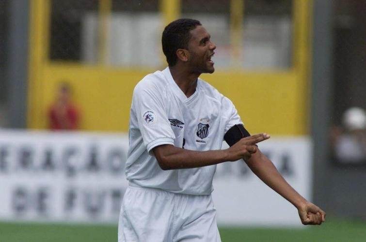 Marcelo Silva - o volante se aposentou em  2009