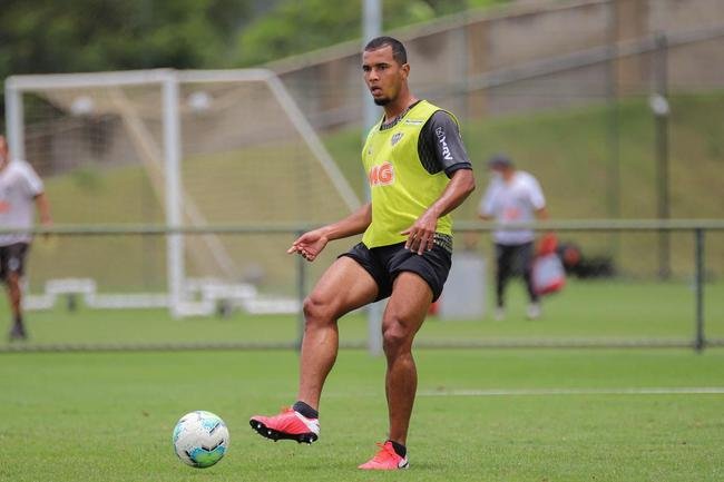 BUENO - Com direitos econmicos ligados ao Kashima Antlers-JAP, zagueiro foi emprestado ao custo de R$ 1,5 milho.