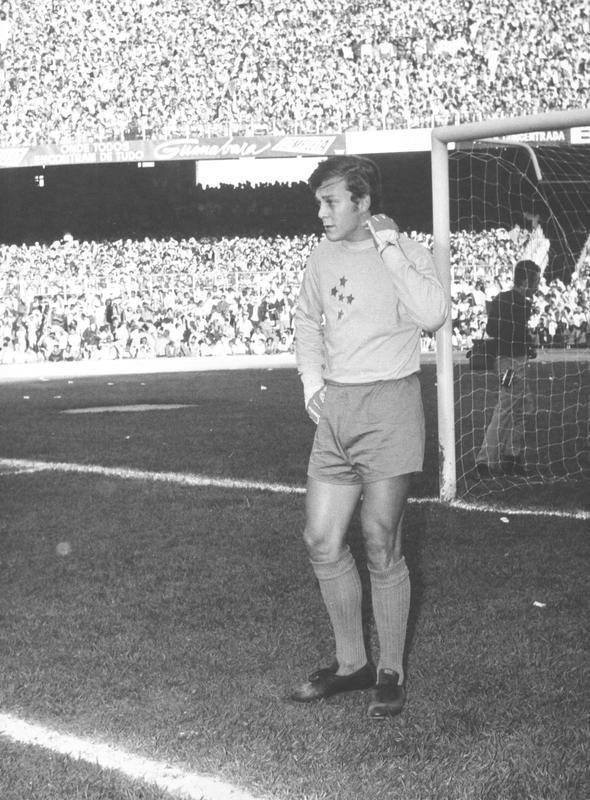 Fotos de Raul Plassmann em sua passagem vitoriosa como goleiro do Cruzeiro