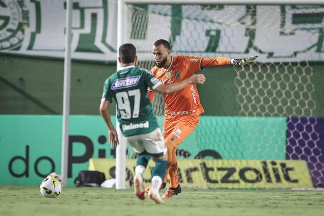 Fotos do jogo entre Gois e Atltico no Estdio da Serrinha, em Goinia, pela quarta rodada do Campeonato Brasileiro