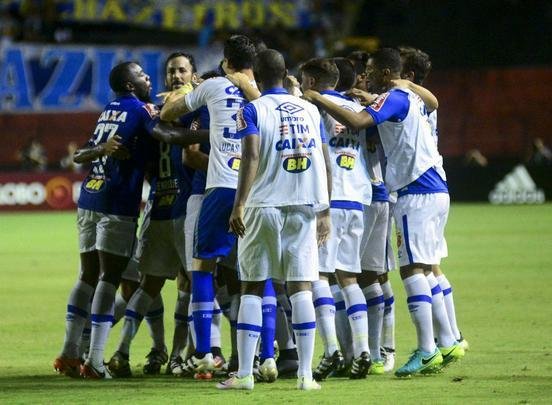 Imagens do jogo entre Sport e Cruzeiro na Ilha do Retiro
