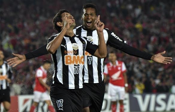 Em 2014, o adversrio tambm foi o Santa Fe. Na fase de grupos da Copa Libertadores, o Galo visitou o time colombiano e ficou no empate por 1 a 1. Guilherme abriu o placar para o Atltico na etapa inicial. Cuero empatou no segundo tempo. 