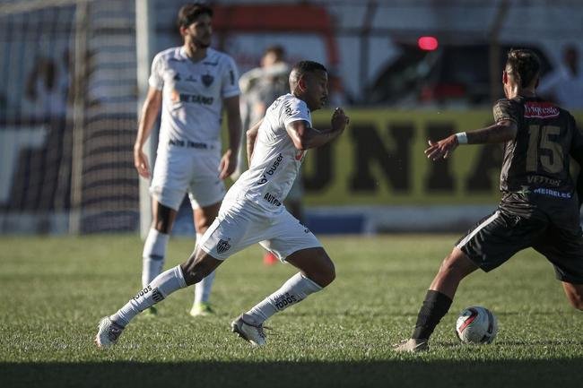 Fotos do jogo entre Democrata-GV e Atltico, pelo Campeonato Mineiro