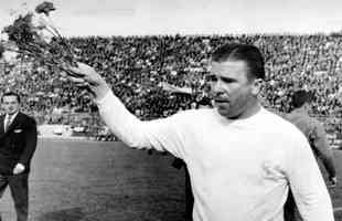 Ferenc Pusks (Hungria e Espanha) - Lendrio atacante do Real Madrid disputou a final da Copa de 1954 pela Hungria, mas viu a Alemanha levantar a taa com a vitria por 3 a 2, na Sua. Em 1962, jogou pela Seleo Espanhola na Copa do Chile 