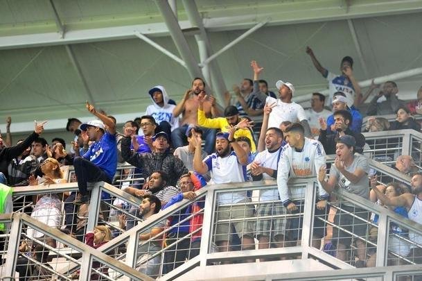 Torcida do Cruzeiro compareceu ao Independncia