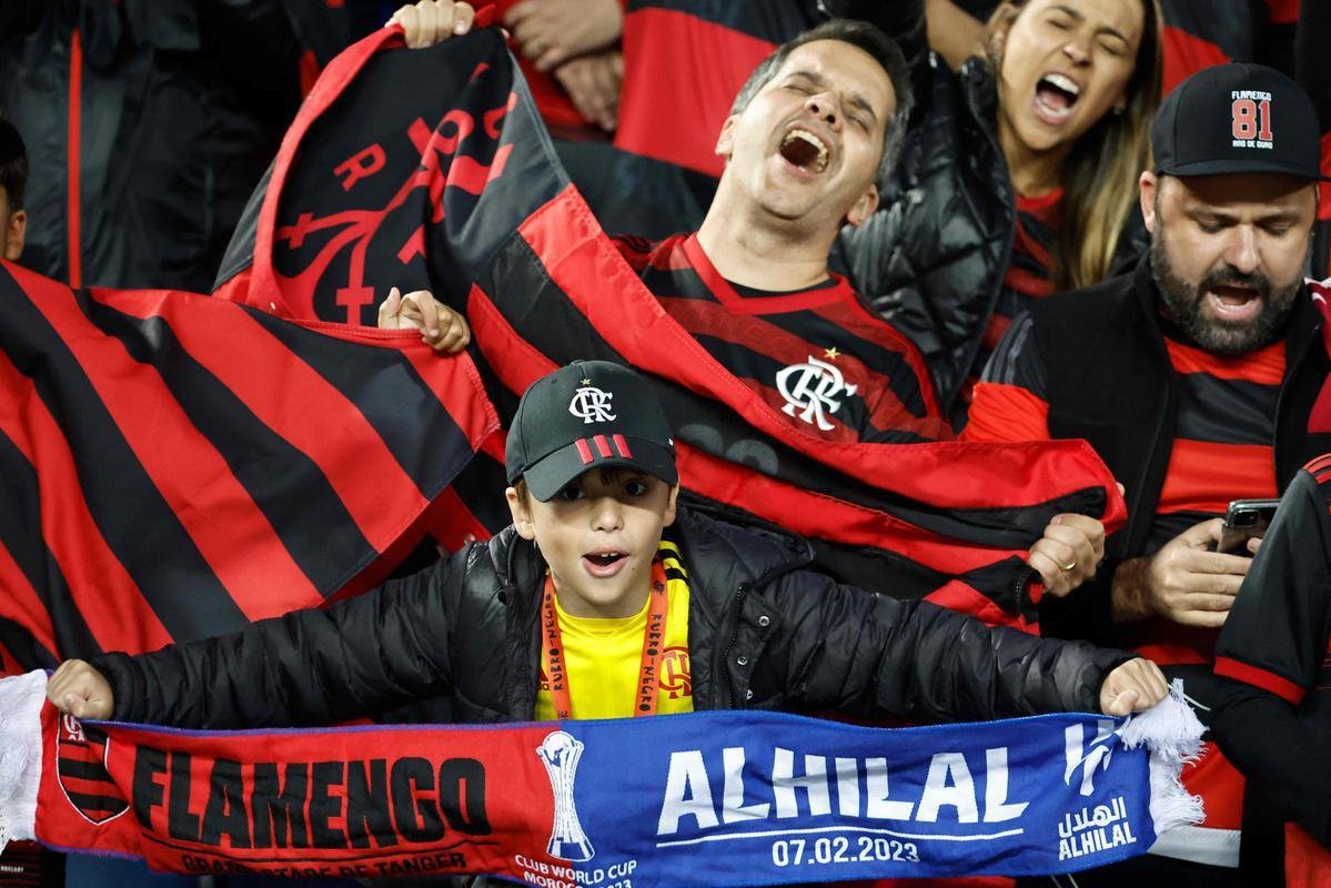 Torcedores de Flamengo e Al Hilal no Estdio Ibn-Batouta, em Tnger, no Marrocos