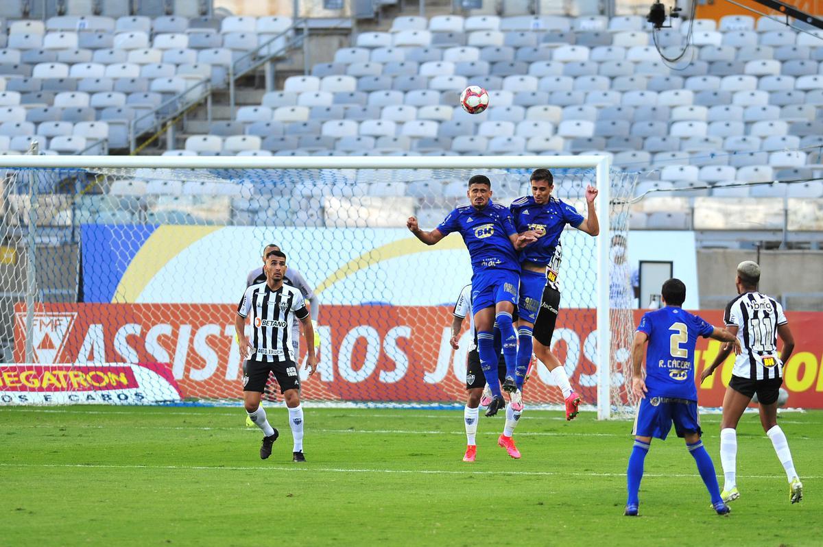 Fotos do clssico do centenrio, entre Cruzeiro e Atltico, no Mineiro, em Belo Horizonte, pela nona rodada do Campeonato Mineiro