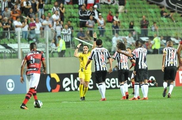 Galo recebeu o Atltico Goianiense, no Independncia, pela 33 rodada do Campeonato Brasileiro