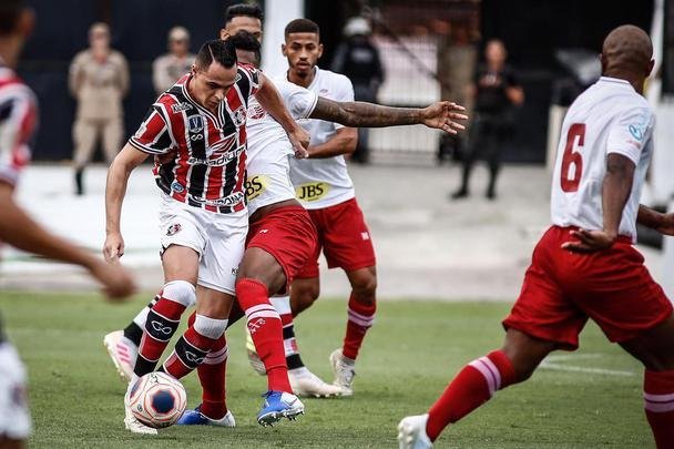 Equipes se enfrentaram pela sétima rodada do Campeonato Pernambucano no estádio do Arruda