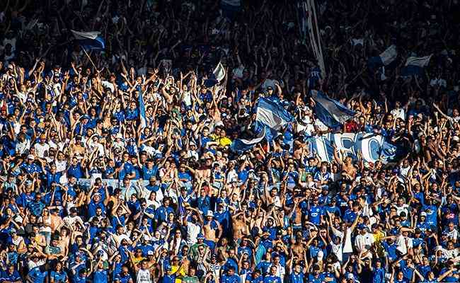 Torcedor do Cruzeiro comprou projeto apresentado por Ronaldo e se associou em massa ao programa de sócio