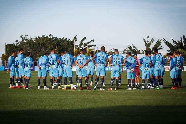 Cruzeiro inicia contra o Inter, pelo Brasileiro, mais um mês de maratona de jogos decisivos