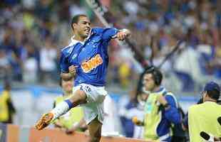 Imagens da partida entre Cruzeiro e Vitria