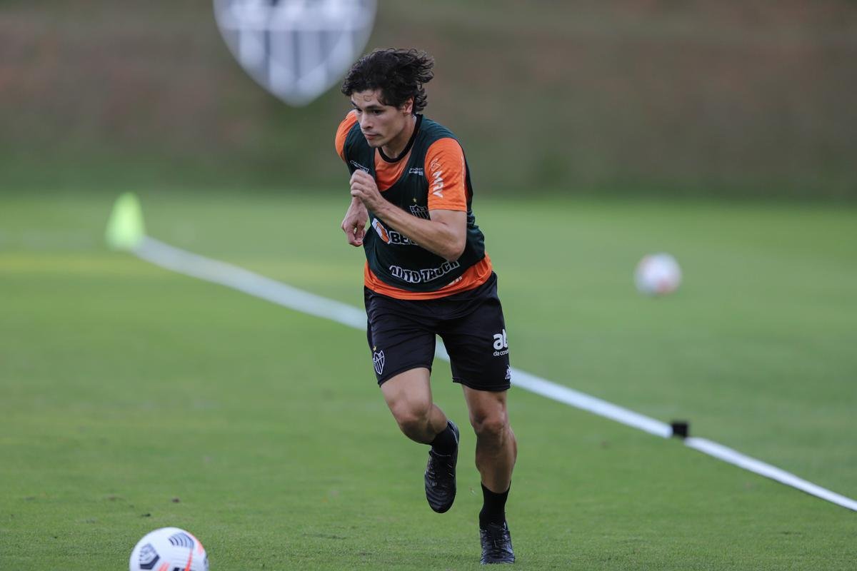 Fotos do treino do Atltico antes da viagem para a Argentina
