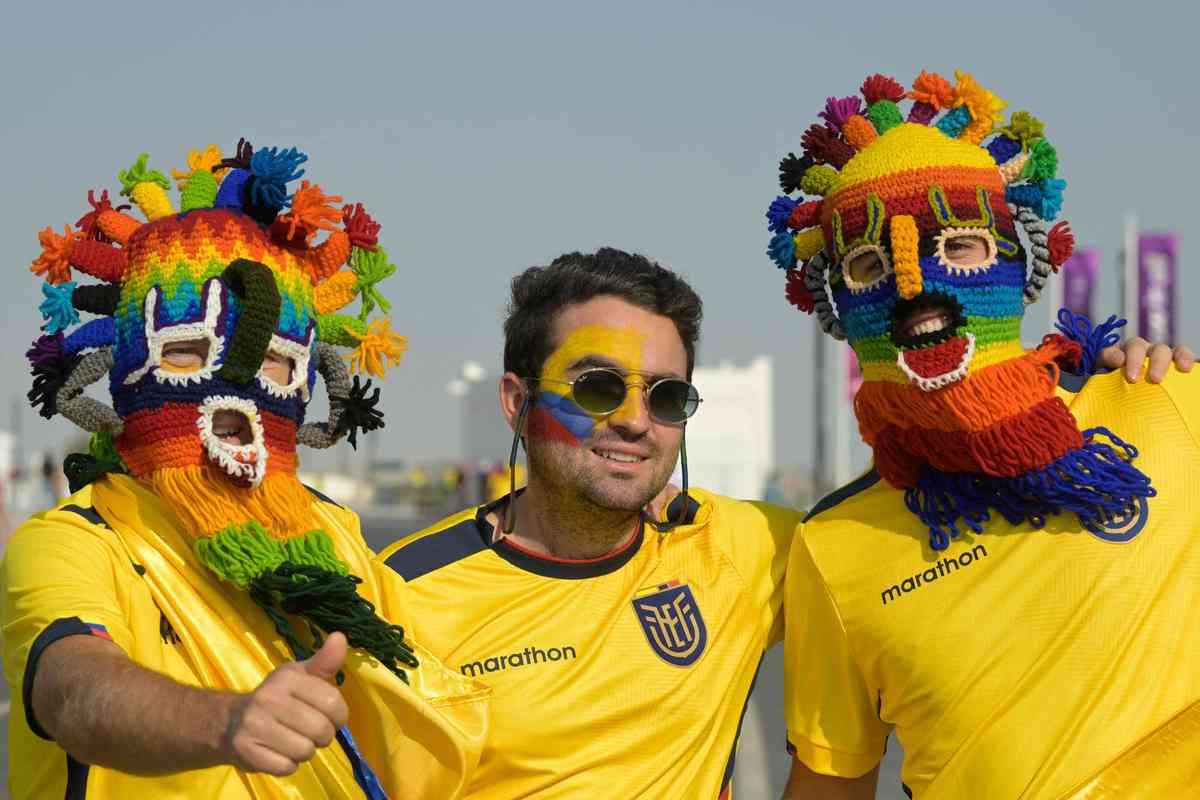 Torcedores do Equador no jogo de abertura da Copa do Mundo