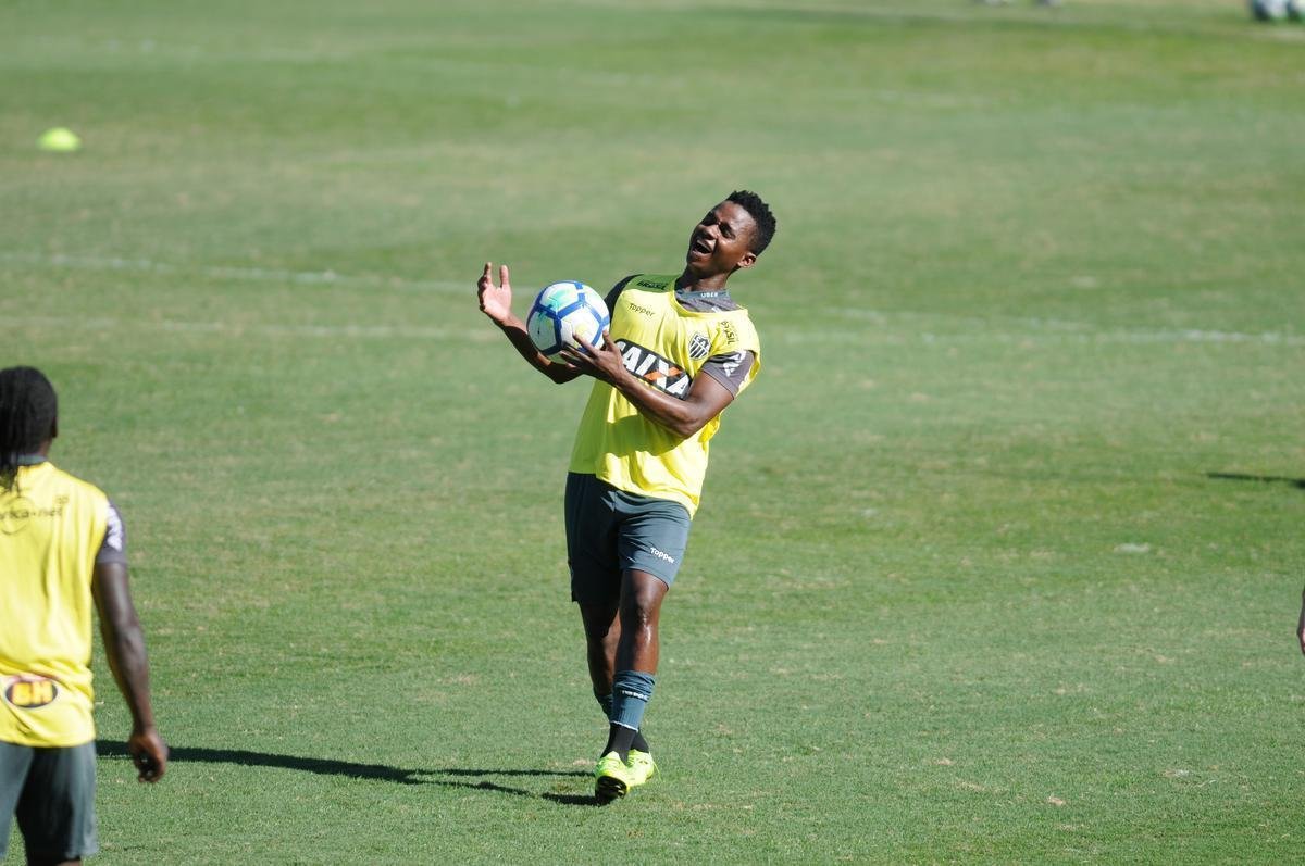 Imagens do treino na Cidade do Galo