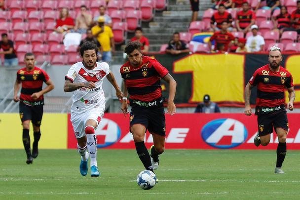 Partida entre Sport e Vitria, na Arena de Pernambuco, pela Copa do Nordeste