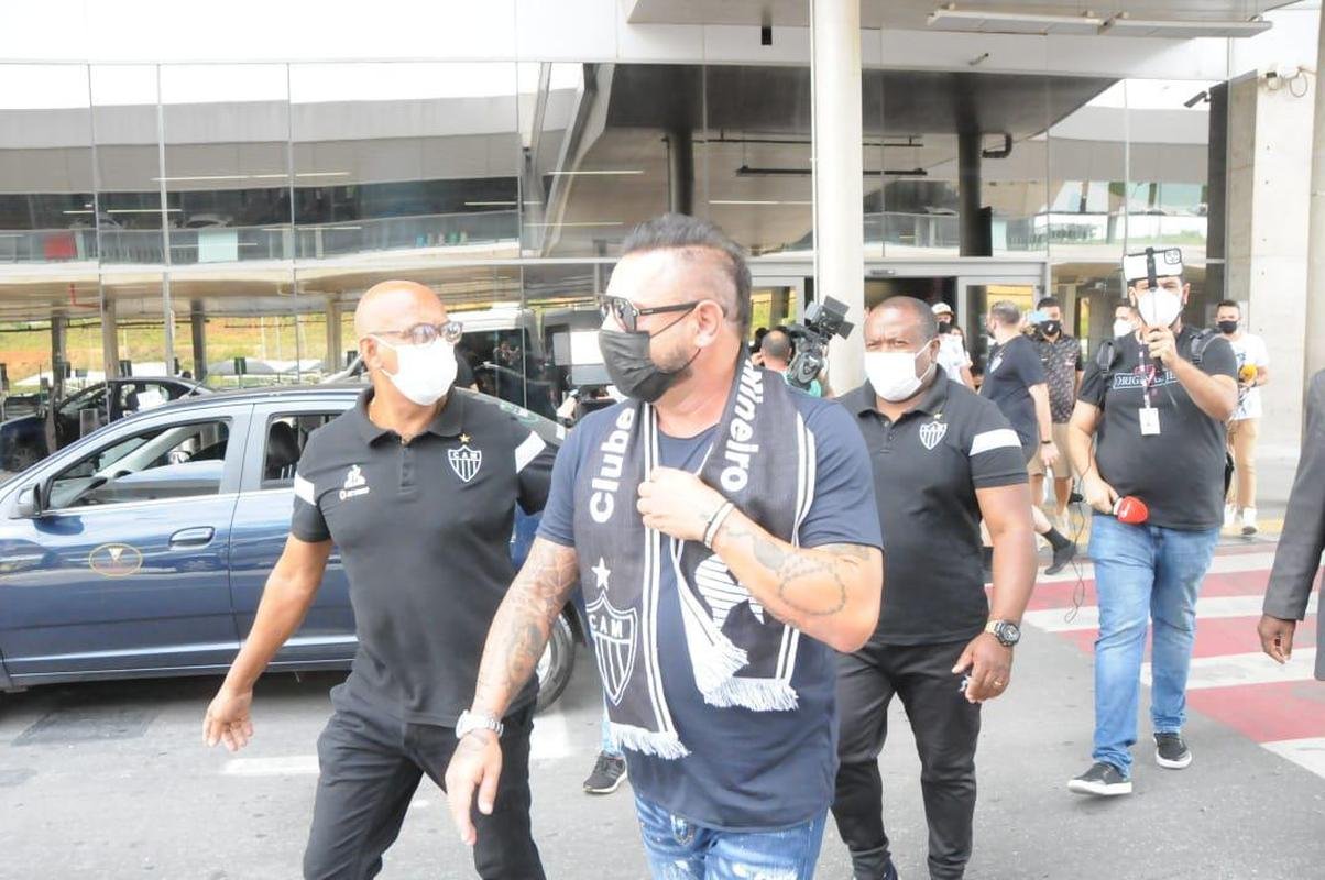 O explosivo El Turco chegou neste de domingo e mandou o recado: Saudaes a toda a massa atleticana