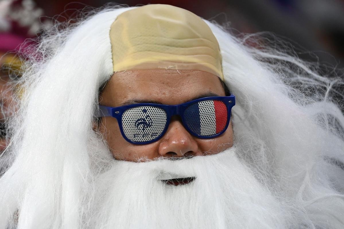 Imagens das torcidas de Frana e Marrocos no duelo pela semifinal da Copa do Mundo do Catar, no Estdio Al Bayt