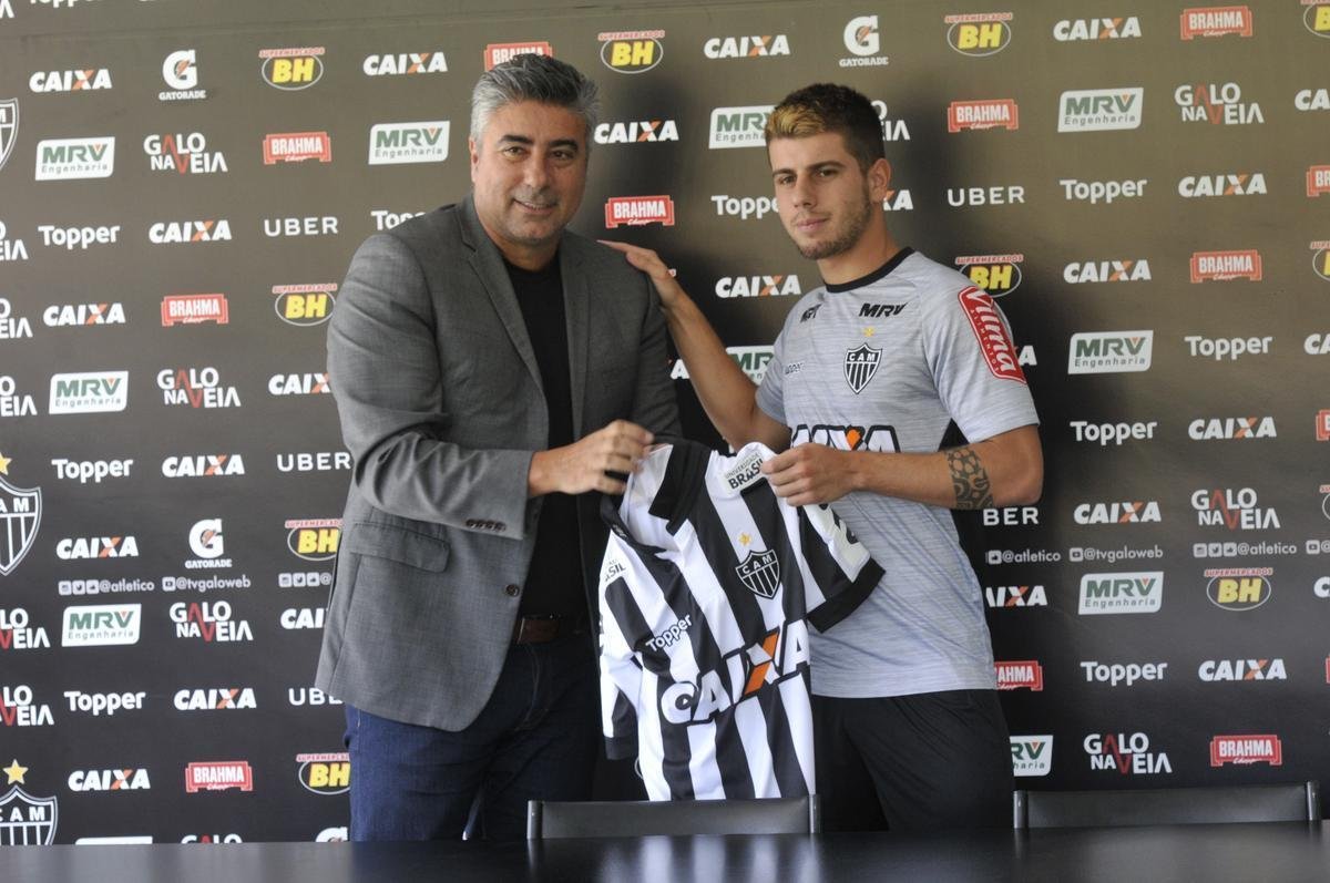 Veja fotos da apresentao de Toms Andrade no Atltico