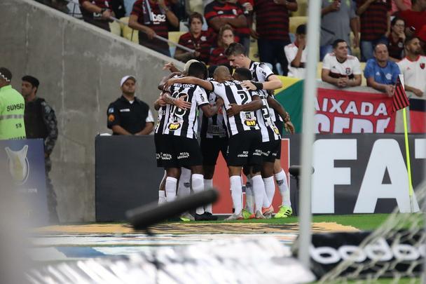 Equipes se enfrentaram nesta quinta-feira, no Rio de Janeiro, pela 24ª rodada do Brasileiro