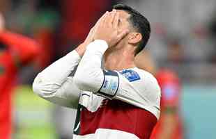 Cristiano Ronaldo chora aps eliminao de Portugal na Copa do Mundo diante de Marrocos