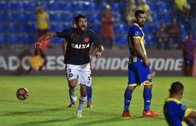 2017 - Athletico-PR e Deportivo Capiat (PAR) empataram o jogo de ida no Brasil por 3 a 3. Na volta, vitria brasileira por 1 a 0.