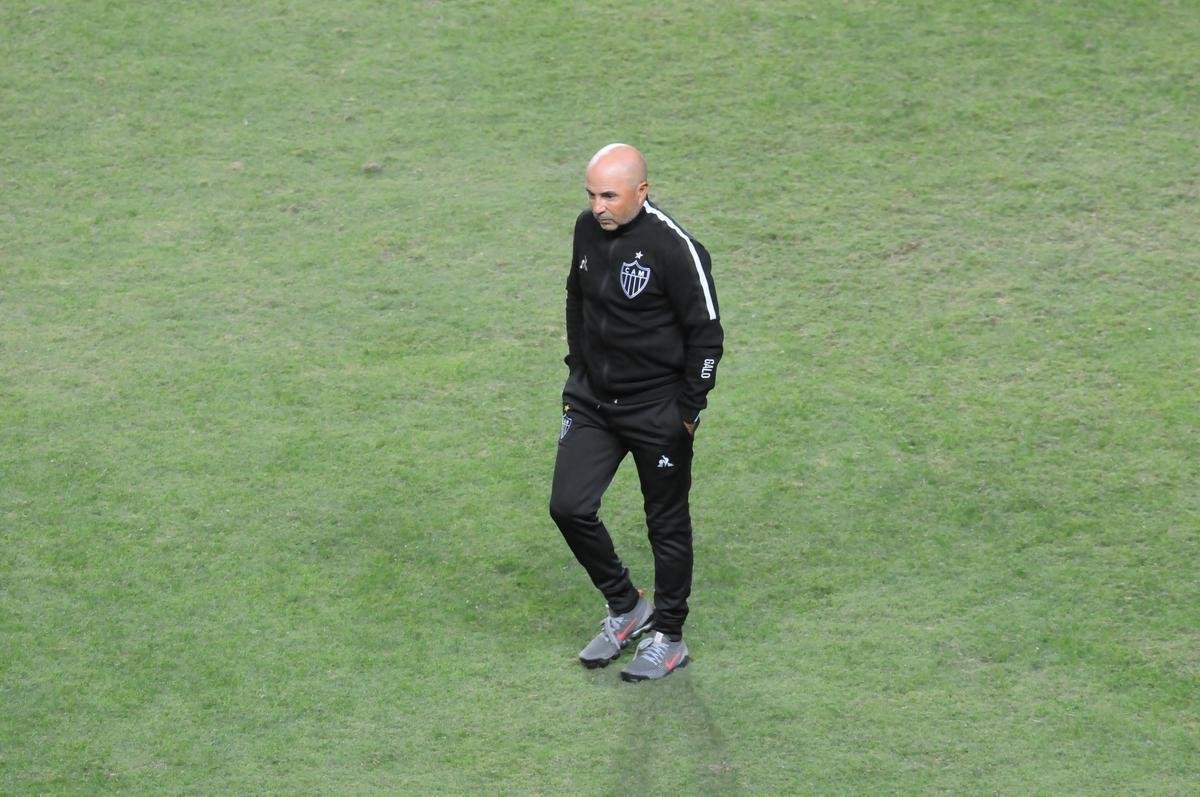 Os tcnicos Lisca, do Amrica, e Jorge Sampaoli, do Atltico, no segundo clssico da semifinal do Campeonato Mineiro