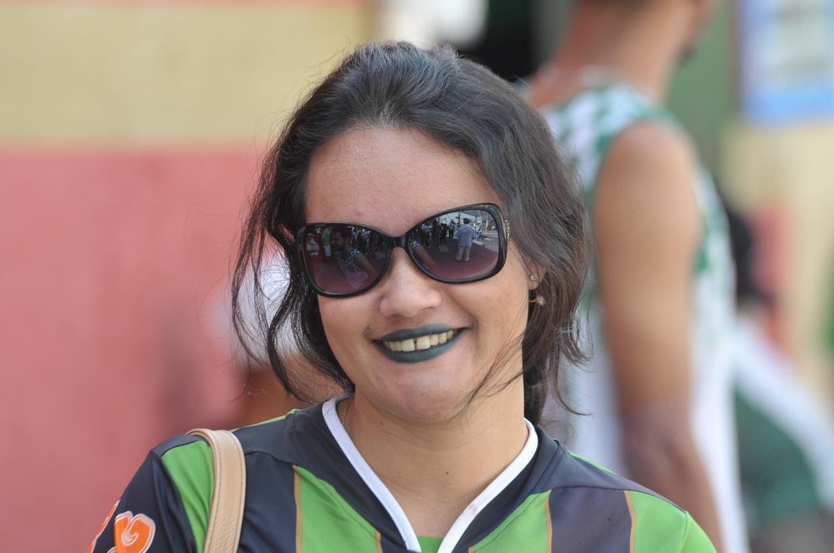 Imagens das torcidas de Amrica e Cruzeiro no clssico deste domingo, no Independncia, pela partida de ida da semifinal do Campeonato Mineiro