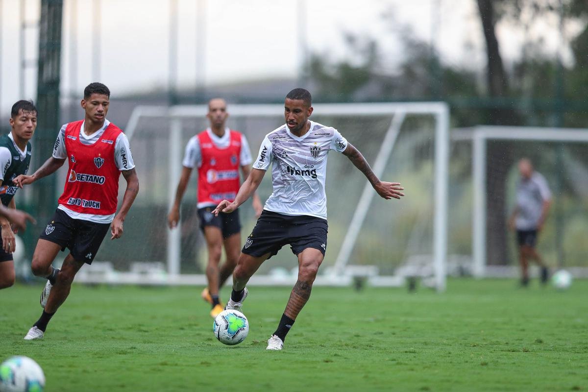 Fotos do primeiro treino de Hulk no Atlitco