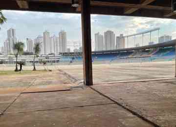 Um dos maiores palcos do futebol nacional, estádio em Goiânia recebeu apenas cinco jogos oficiais desde o início de 2020

