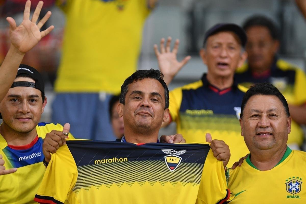 Mineiro recebeu pblico pequeno para duelo entre Equador e Japo nesta segunda-feira. Ainda assim, estrangeiros marcaram presena e tentaram levar incentivo aos jogadores em Belo Horizonte