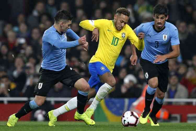 Uruguai x Brasil no Centenário vale muito mais do que um jogo - Lance!