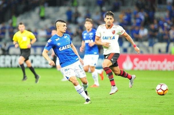 Fotos do primeiro tempo da partida entre Cruzeiro e Flamengo, no Mineiro, pela Copa Libertadores