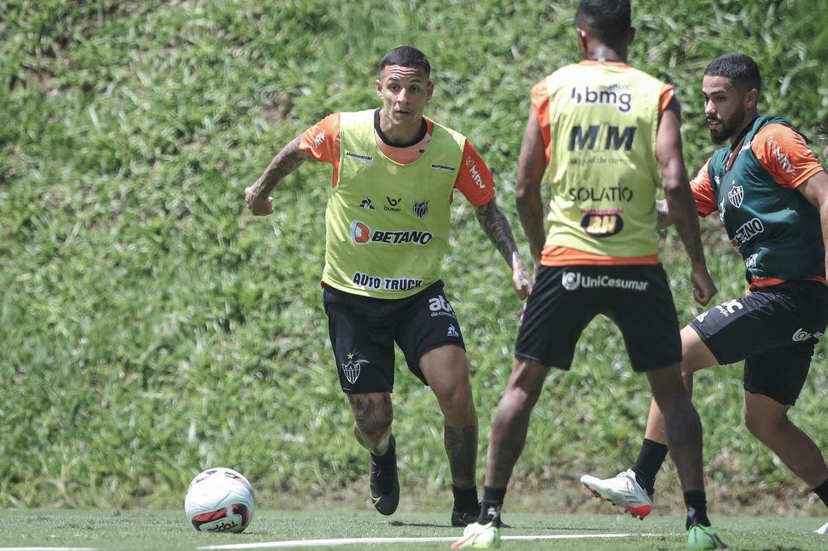 Fotos do treino do Atltico nesta quinta-feira na Cidade do Galo