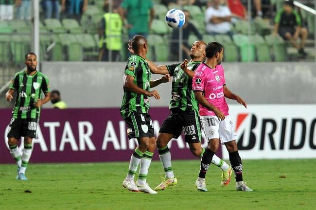 Fotos da derrota do Amrica para o Independiente del Valle, por 2 a 0, no Independncia, pelo Grupo D da Copa Libertadores