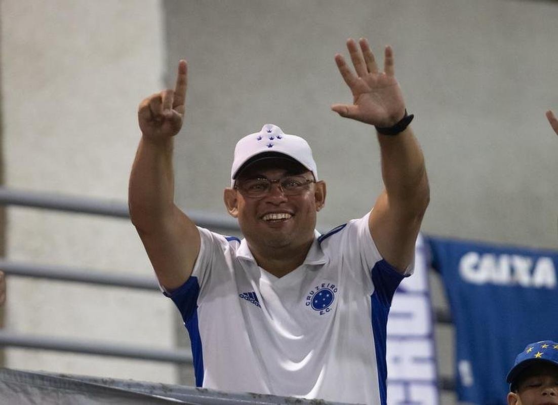 Fotos da torcida do Cruzeiro na partida contra o CSA, nesta quarta-feira (20), no Rei Pel, em Macei. Jogo  vlido pela 19 rodada da Srie B do Campeonato Brasileiro.
