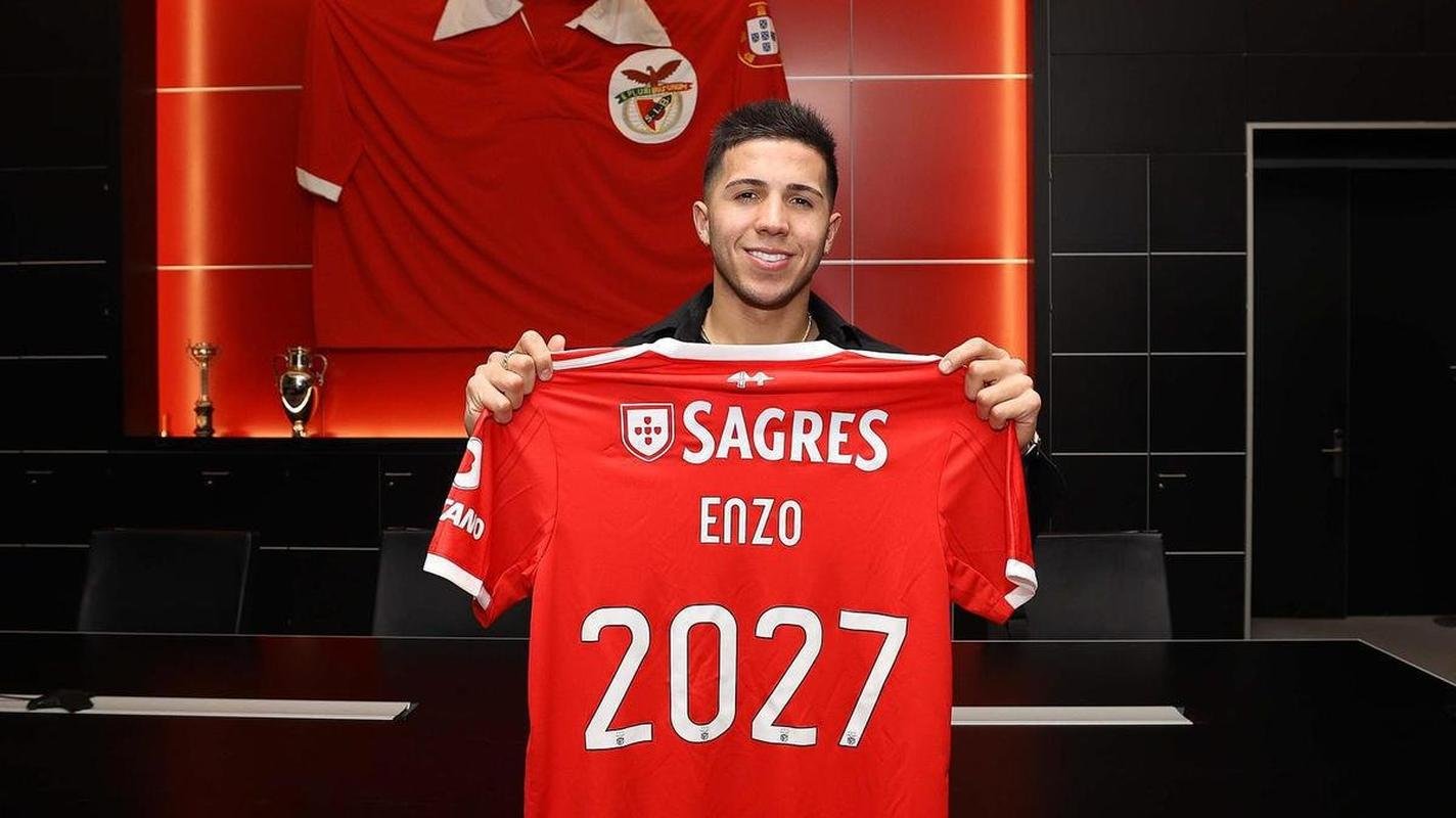 Benfica: meia-armador Enzo Fernndez (ex-River Plate)