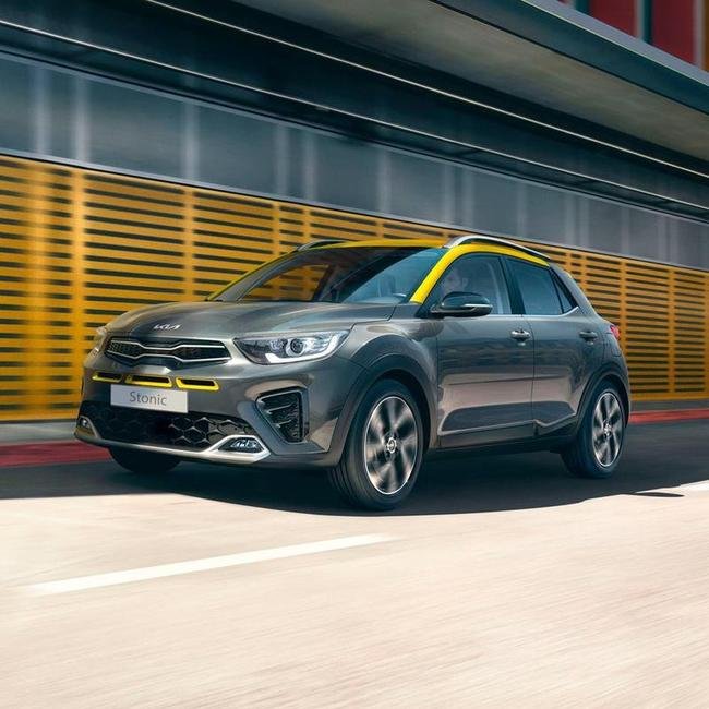 Fotos do Kia Stonic, carro que Hulk, do Atltico, recebeu como prmio na Supercopa do Brasil e deu ao pai